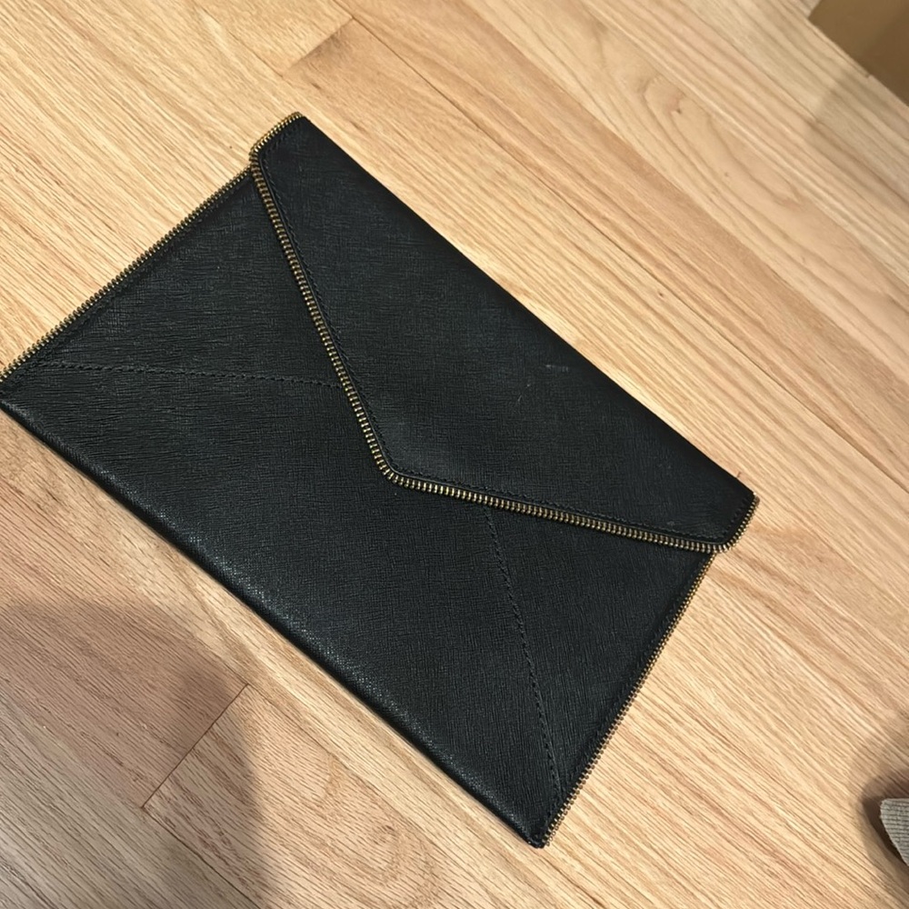 Rebecca Minkoff “Leo” envelope clutch-Black